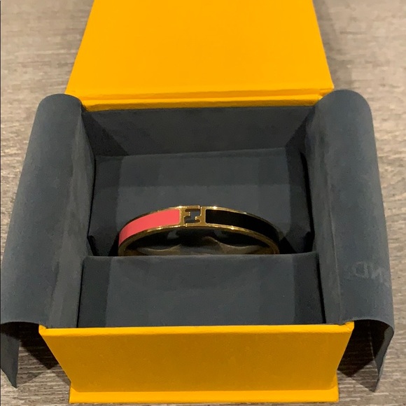 Fendi Jewelry - Fendi Logo Bracelet Fendi Jewelry - Fendi Logo Bracelet